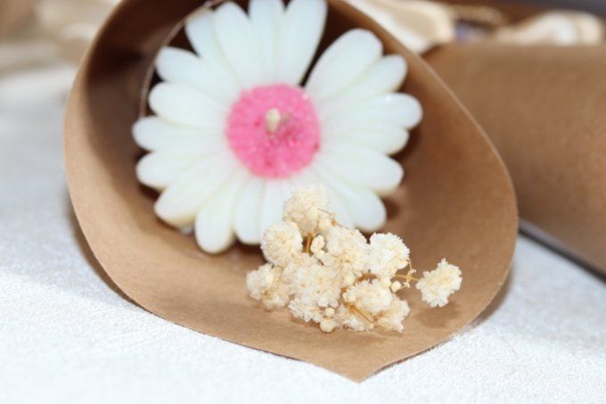 Bouquet de fleurS MARGUERITE OU ROSE